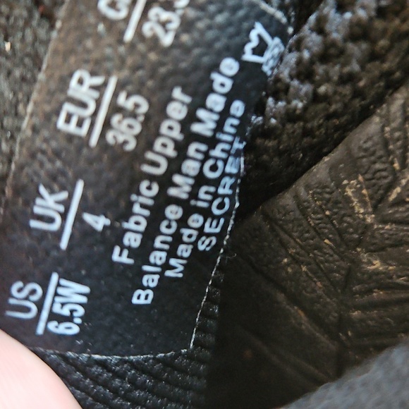 Bzees Black Wedges - Picture 11 of 11